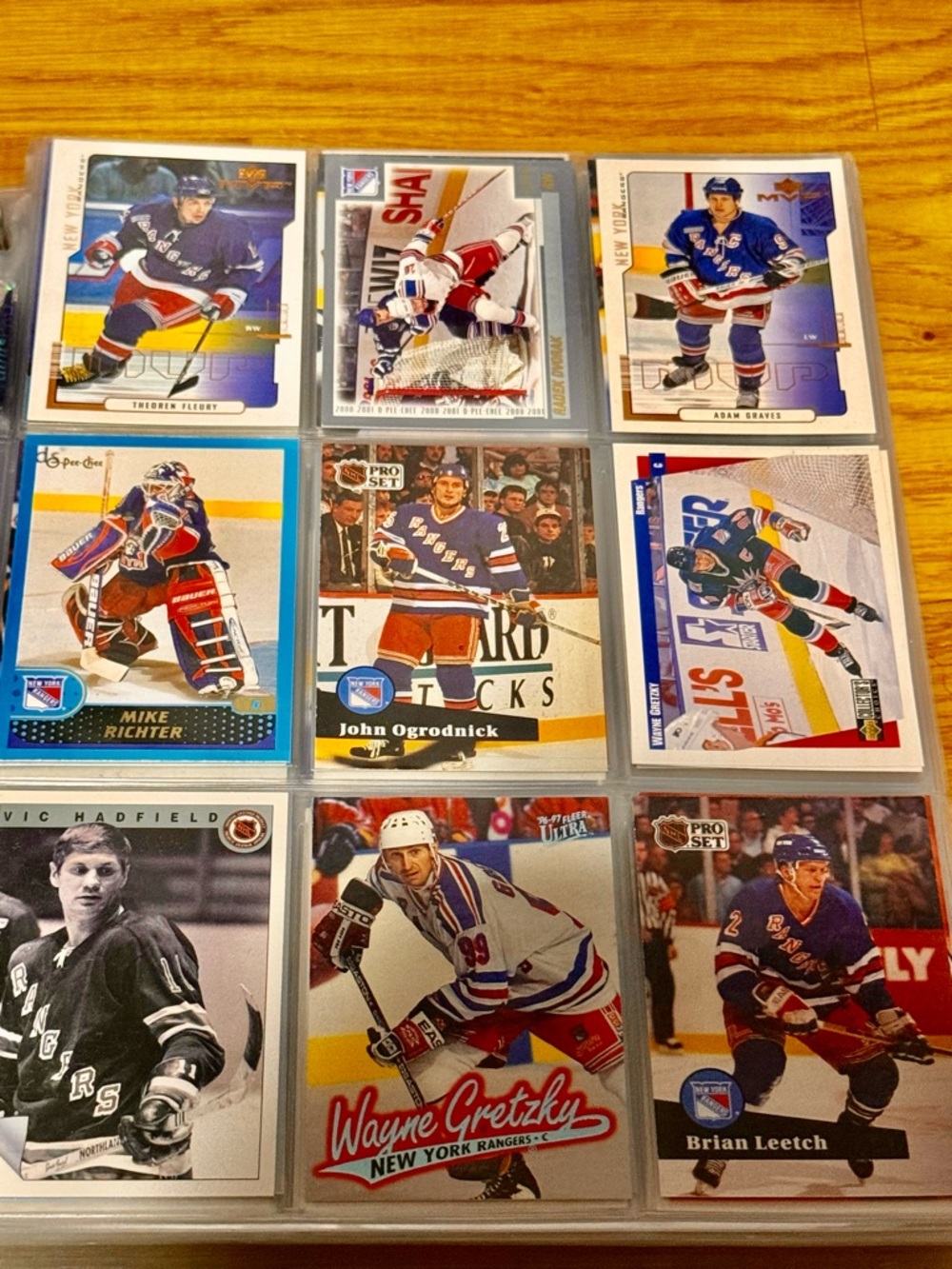 Binder Full Of 1990 2001 NHL Hockey Card - Picture 5 of 7